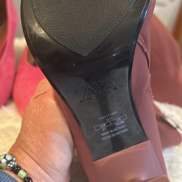 Zara Stretchy New With Tags, Mauve color too small for me - Picture 2 of 4
